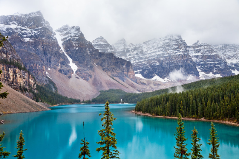 moraine-lake-csp7594495-800.jpg