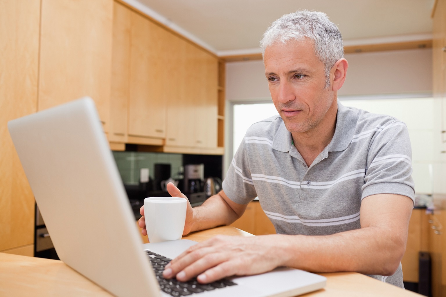 Un site Web aide les Canadiens à comprendre leurs rapports de pathologie